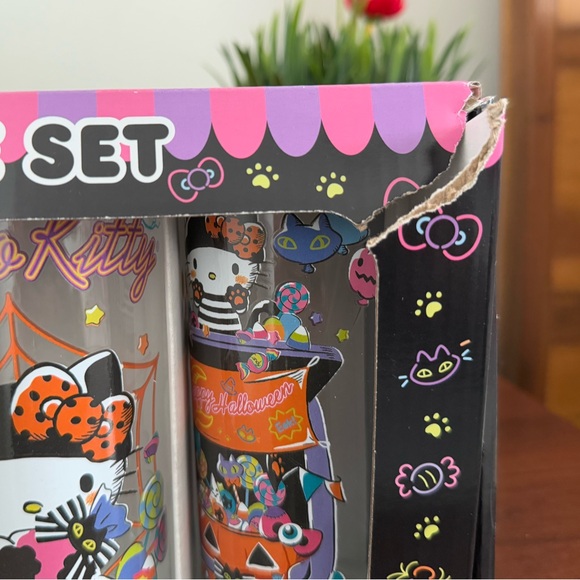 New Hello Kitty Halloween set of four 10 oz glassware set - Picture 5 of 5